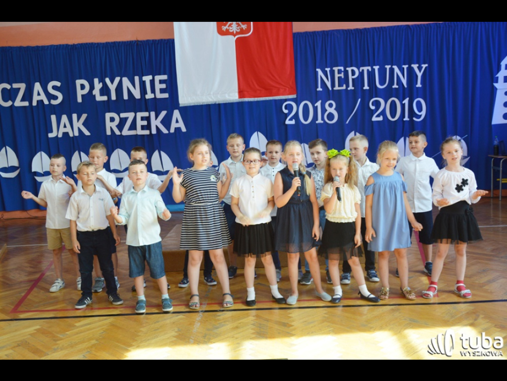 Historyczna chwila w Gimnazjum nr 2. Uczniowie ostatniego rocznika zakończyli naukę