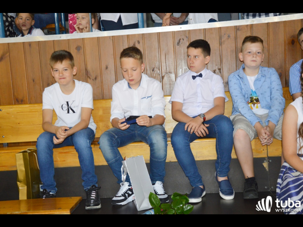 Nadeszły wakacje...  Uczniowie SP nr 5 i Gimnazjum nr 1 zakończyli rok szkolny 2018/ 2019