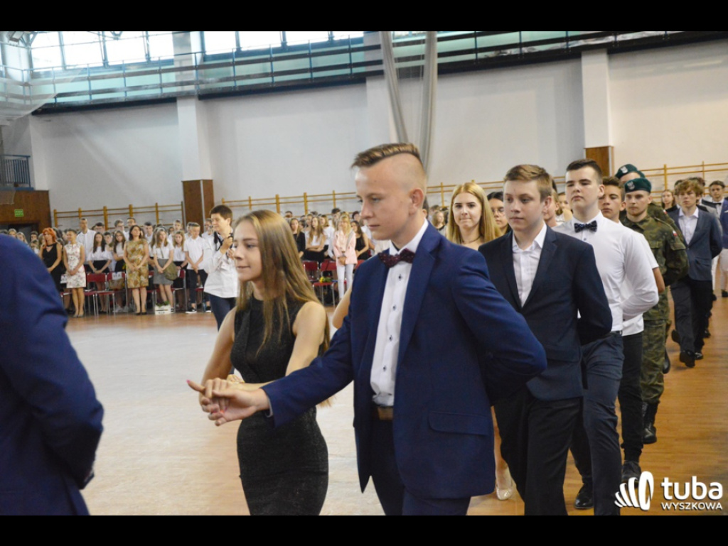 Nadeszły wakacje...  Uczniowie SP nr 5 i Gimnazjum nr 1 zakończyli rok szkolny 2018/ 2019