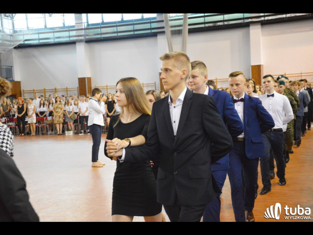 Nadeszły wakacje...  Uczniowie SP nr 5 i Gimnazjum nr 1 zakończyli rok szkolny 2018/ 2019