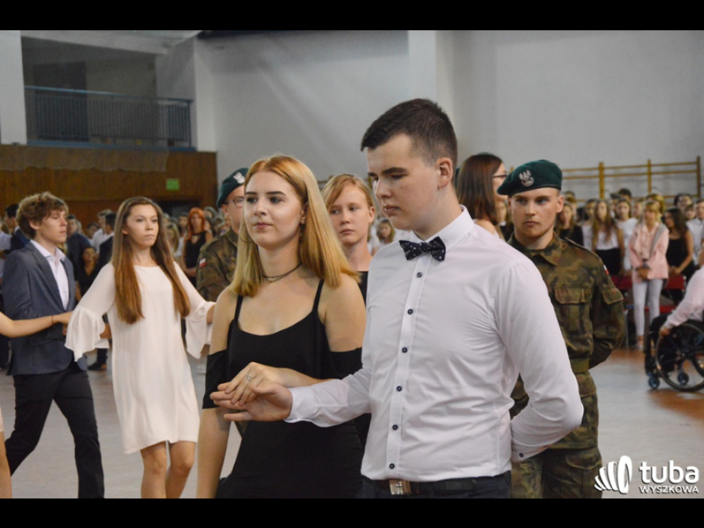Nadeszły wakacje...  Uczniowie SP nr 5 i Gimnazjum nr 1 zakończyli rok szkolny 2018/ 2019