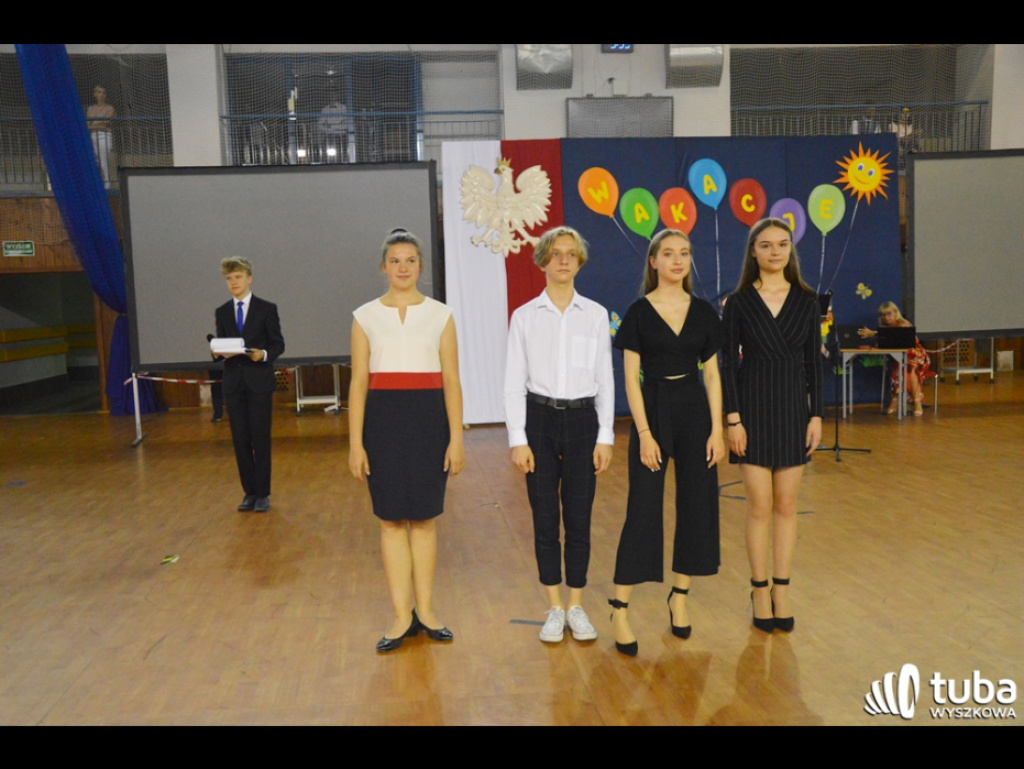 Nadeszły wakacje...  Uczniowie SP nr 5 i Gimnazjum nr 1 zakończyli rok szkolny 2018/ 2019