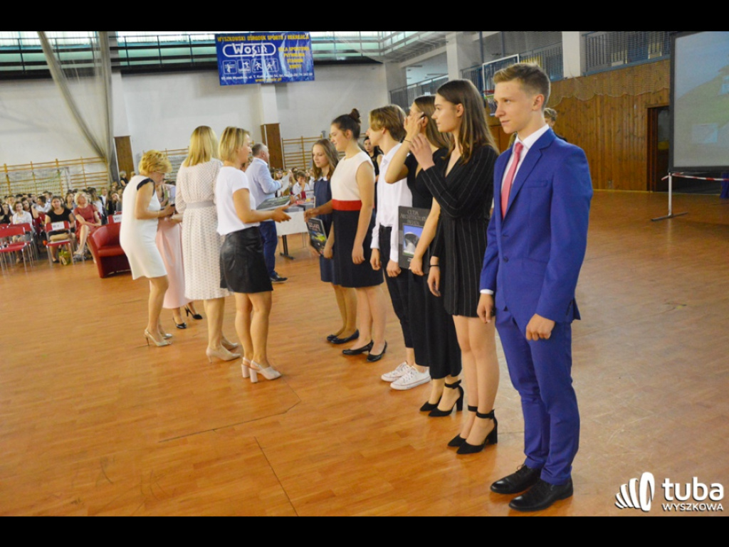 Nadeszły wakacje...  Uczniowie SP nr 5 i Gimnazjum nr 1 zakończyli rok szkolny 2018/ 2019
