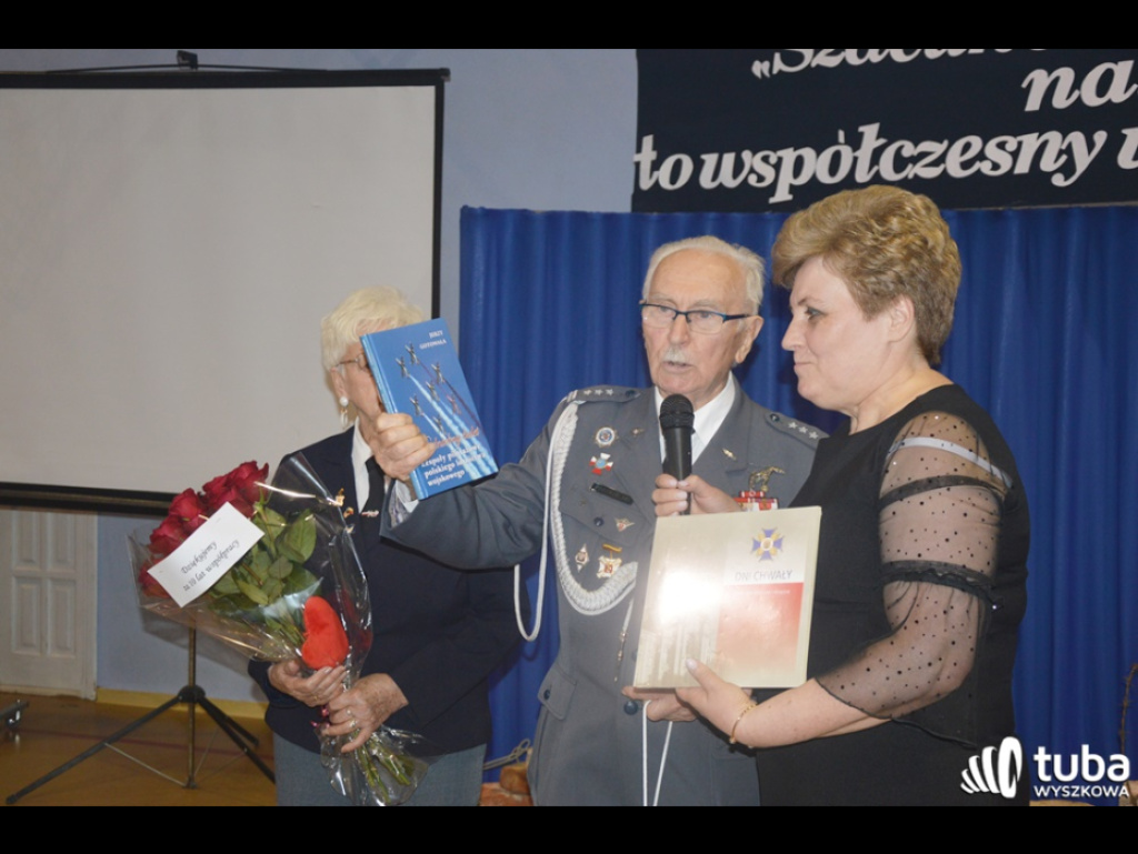 Wieczornica patriotyczna w SP w Trzciance