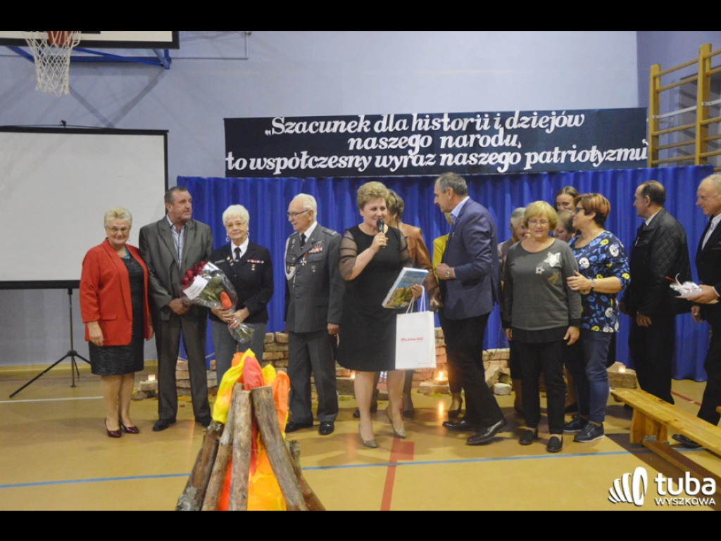 Wieczornica patriotyczna w SP w Trzciance