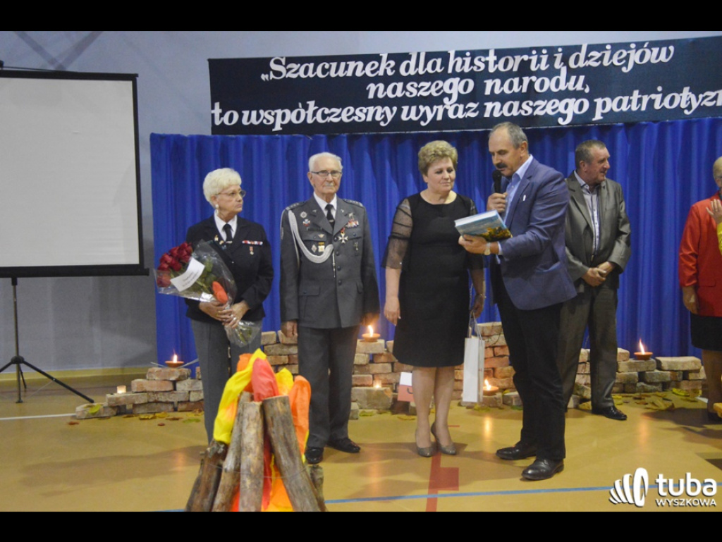 Wieczornica patriotyczna w SP w Trzciance