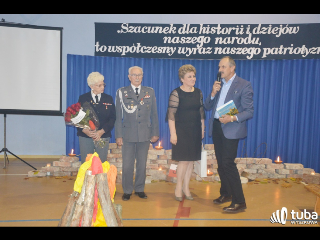 Wieczornica patriotyczna w SP w Trzciance