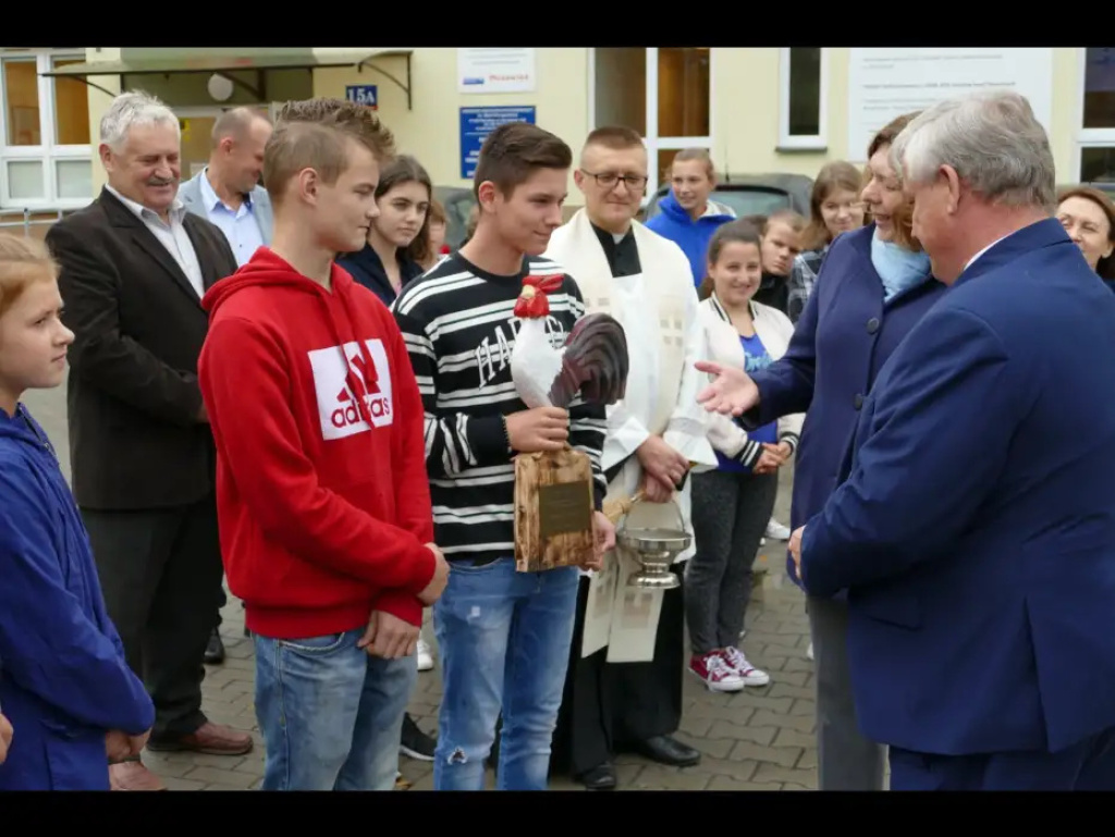 Ścieżka edukacyjna i nowy samochód dla Ośrodka Szkolno-Wychowawczego
