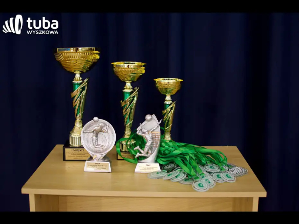 „Czosnki” na podium. Jesienny piknik sportowy za nami