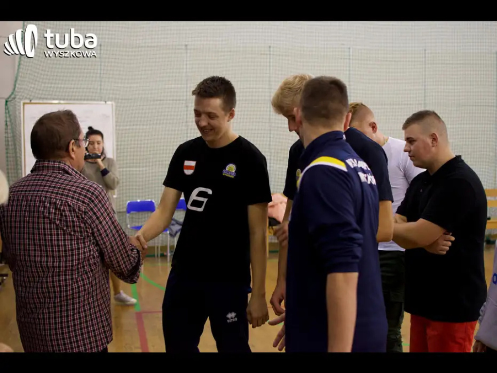 „Czosnki” na podium. Jesienny piknik sportowy za nami