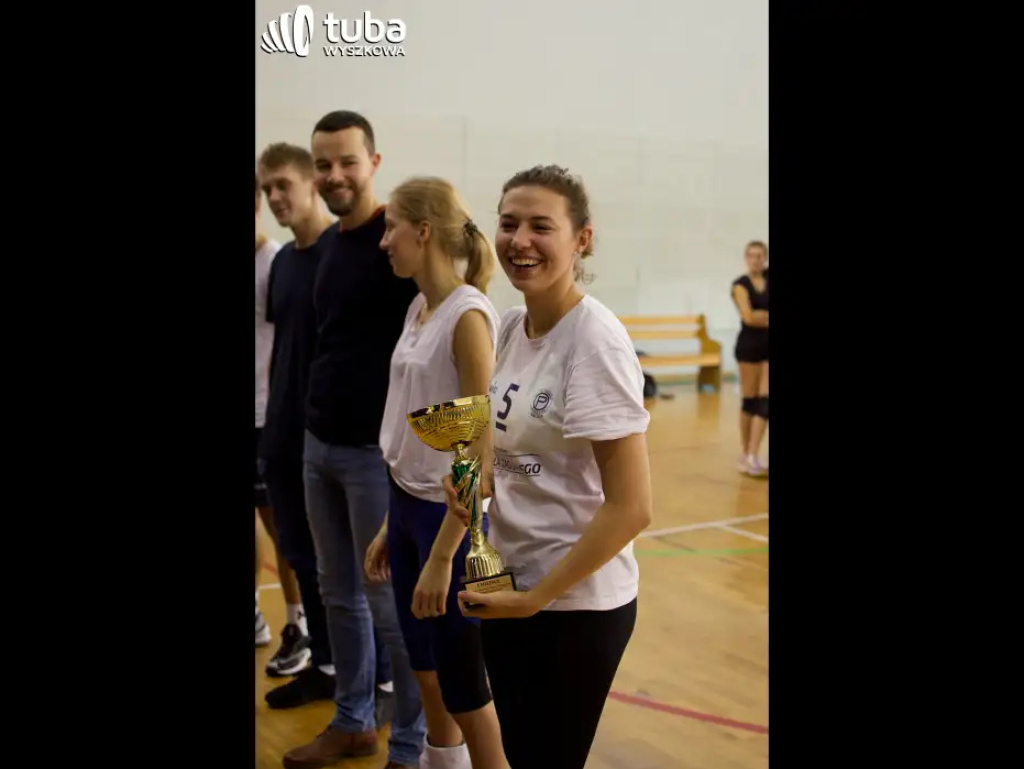 „Czosnki” na podium. Jesienny piknik sportowy za nami