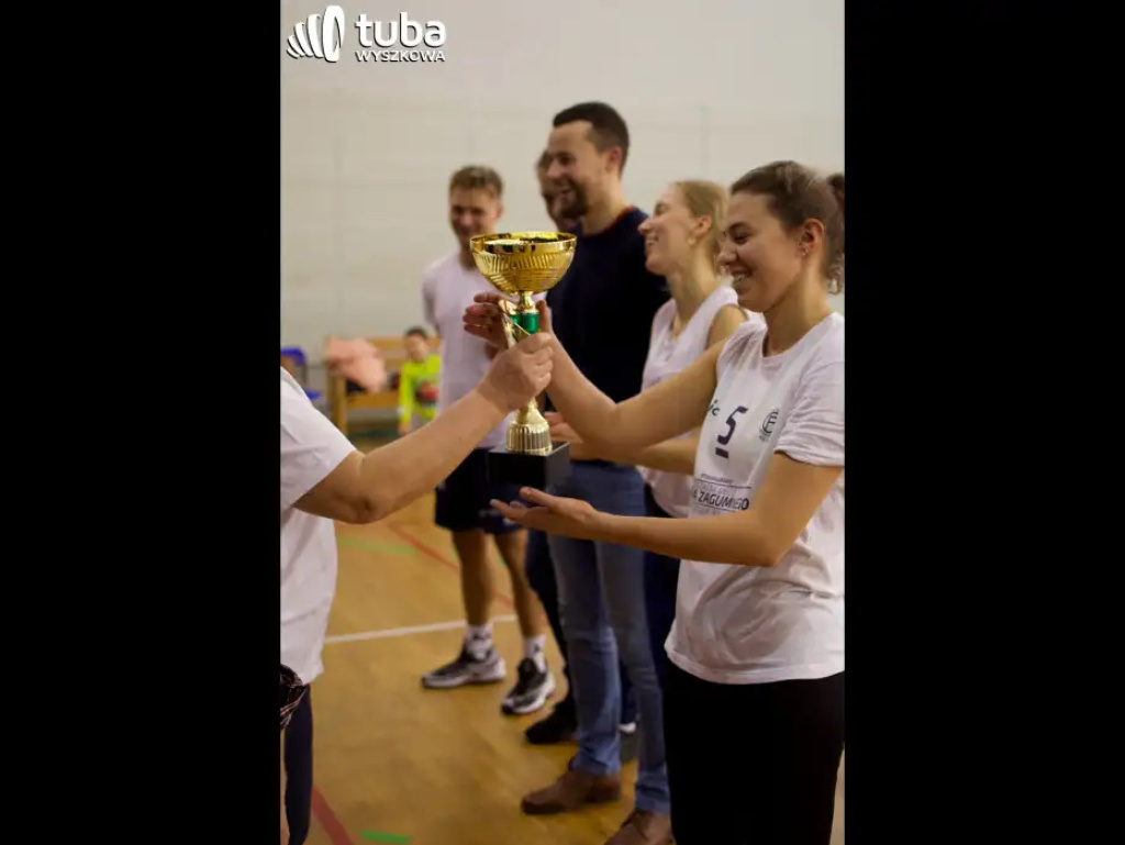 „Czosnki” na podium. Jesienny piknik sportowy za nami