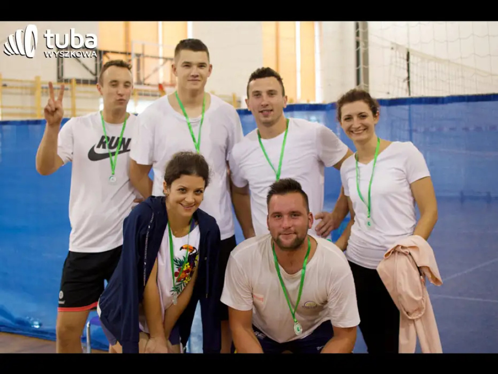 „Czosnki” na podium. Jesienny piknik sportowy za nami