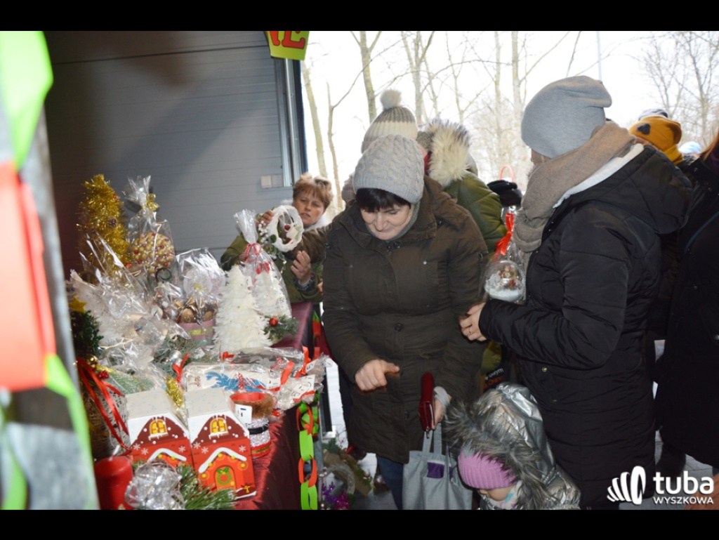Jarmark Bożonarodzeniowy w nowej hali targowej w Somiance (video)
