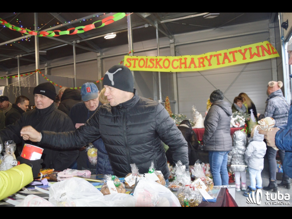 Jarmark Bożonarodzeniowy w nowej hali targowej w Somiance (video)