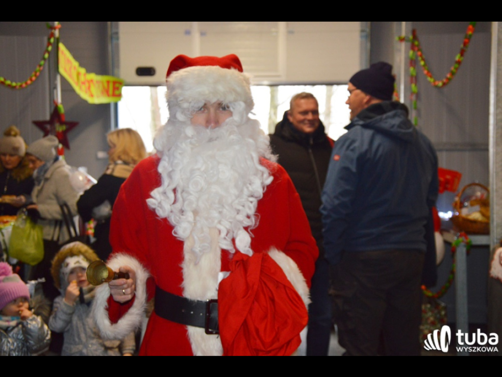 Jarmark Bożonarodzeniowy w nowej hali targowej w Somiance (video)