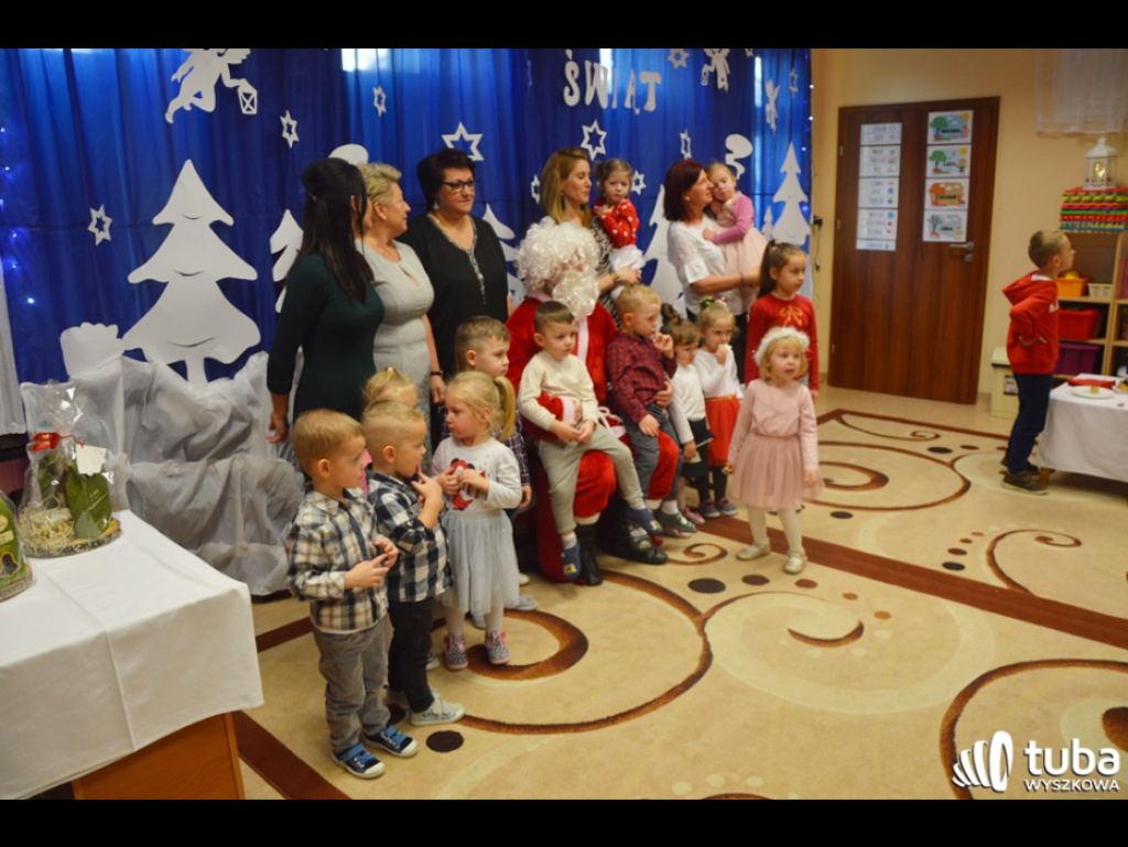 Za okami wieczór, złota gwiazdka błyska... w Przedszkolu nr 1 w Wyszkowie
