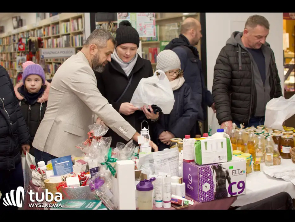 Bombki, stroiki, pierniki... i o wiele więcej na świątecznym kiermaszu