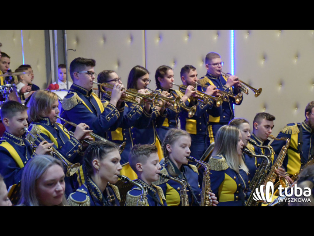 W świątecznym nastroju z Młodzieżową Orkiestrą Dętą (video)