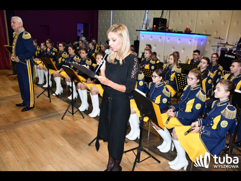 W świątecznym nastroju z Młodzieżową Orkiestrą Dętą (video)