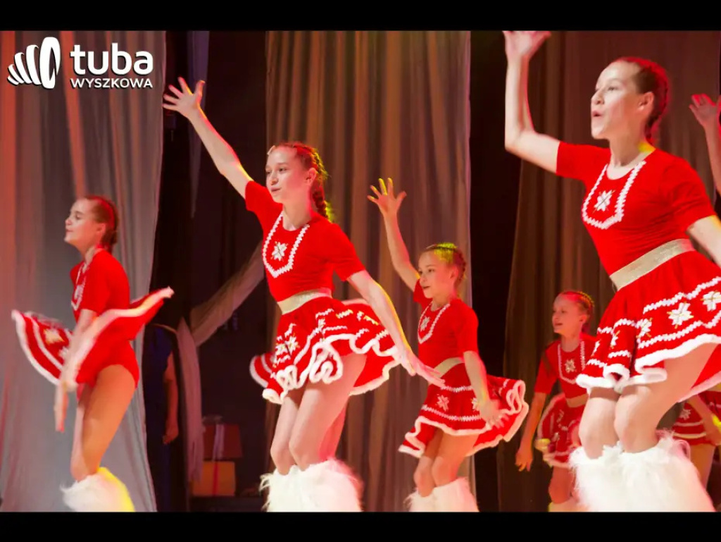 „sNOw WAY! Świąteczne show Sylaby