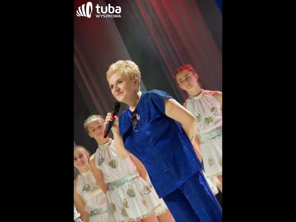 „sNOw WAY! Świąteczne show Sylaby