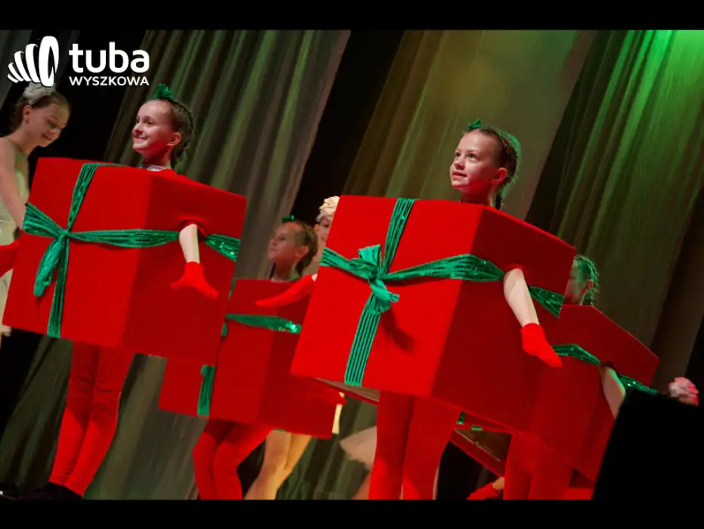 „sNOw WAY! Świąteczne show Sylaby