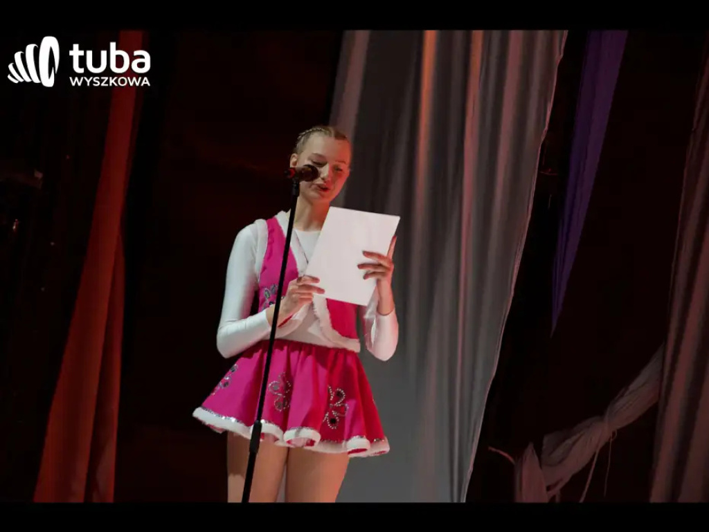 „sNOw WAY! Świąteczne show Sylaby