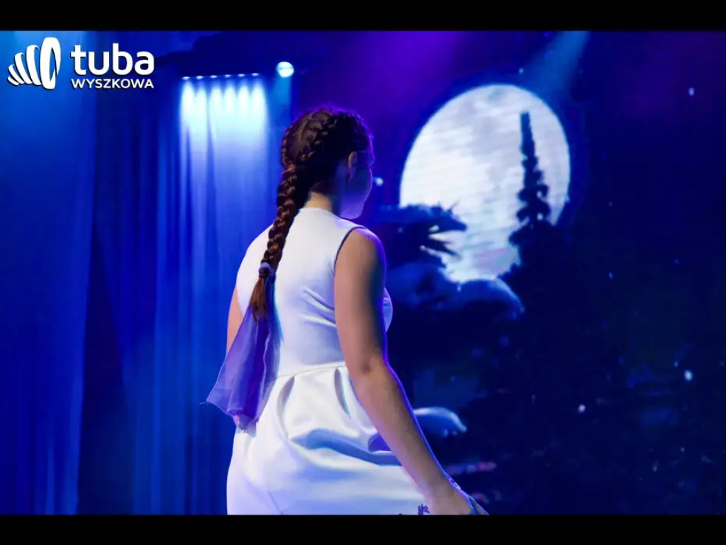 „sNOw WAY! Świąteczne show Sylaby