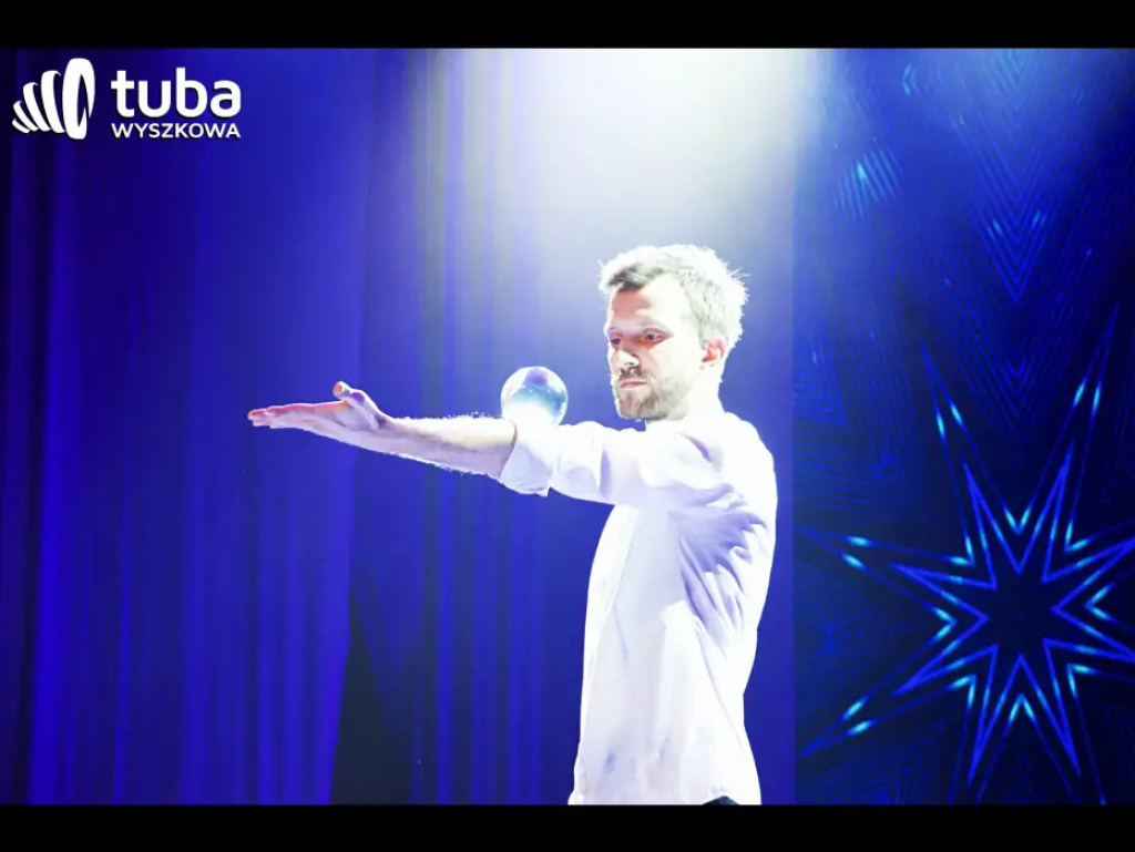 „sNOw WAY! Świąteczne show Sylaby