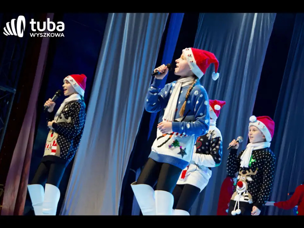 „sNOw WAY! Świąteczne show Sylaby