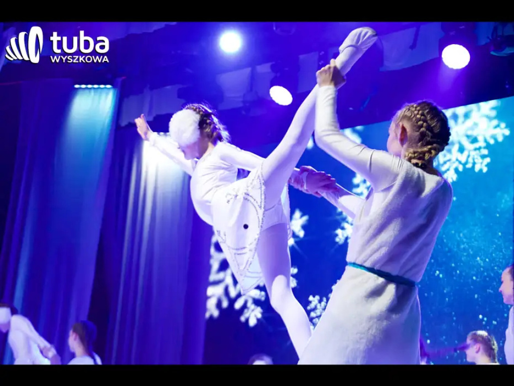 „sNOw WAY! Świąteczne show Sylaby
