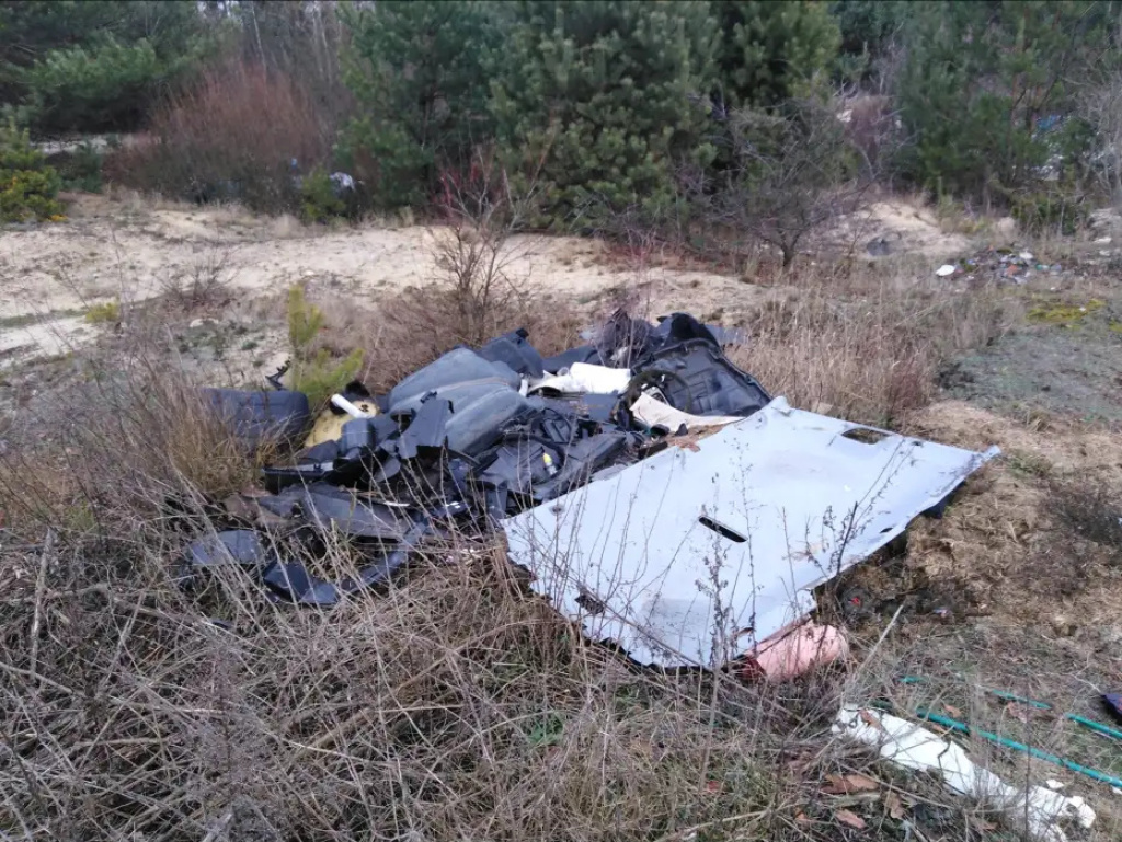 Wydmy toną w śmieciach. Mieszkańcy zbierają pieniądze na ich posprzątanie