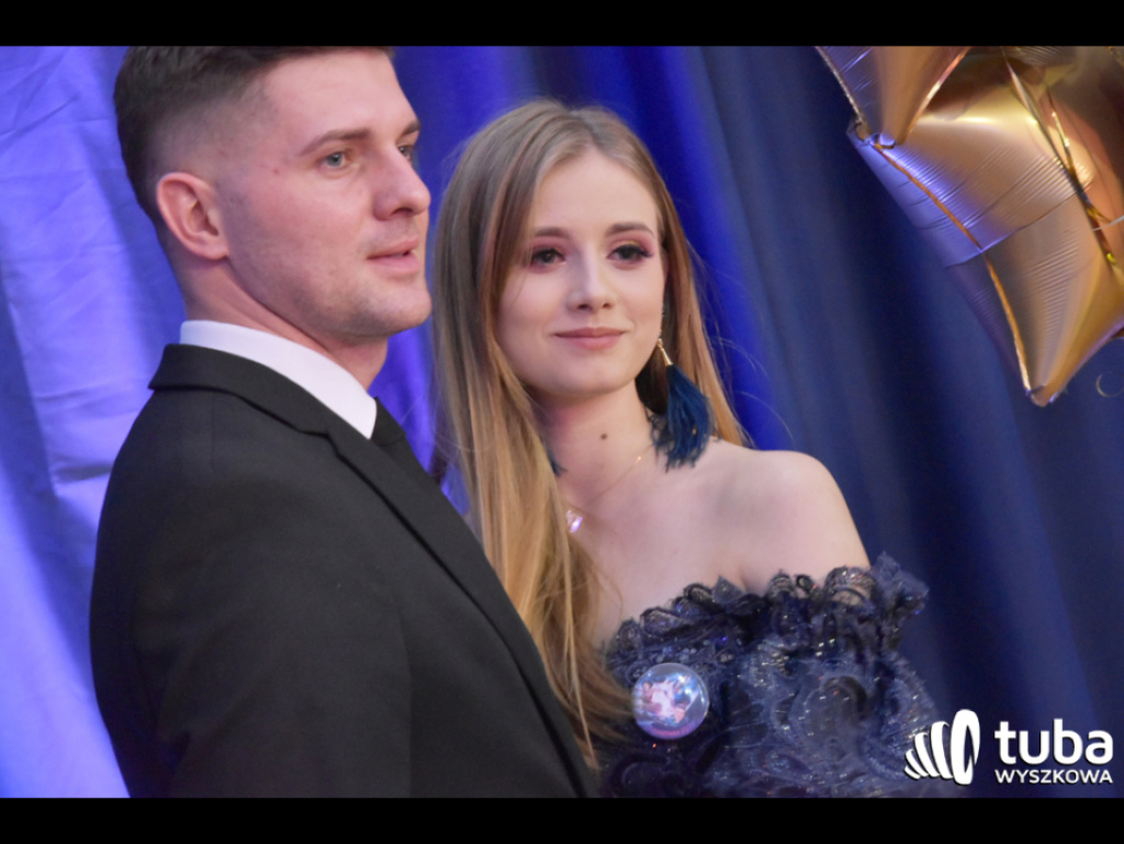 Na sto dni przed rozdaniem maturalnych Oskarów... Studniówka w I LO w Wyszkowie (video)