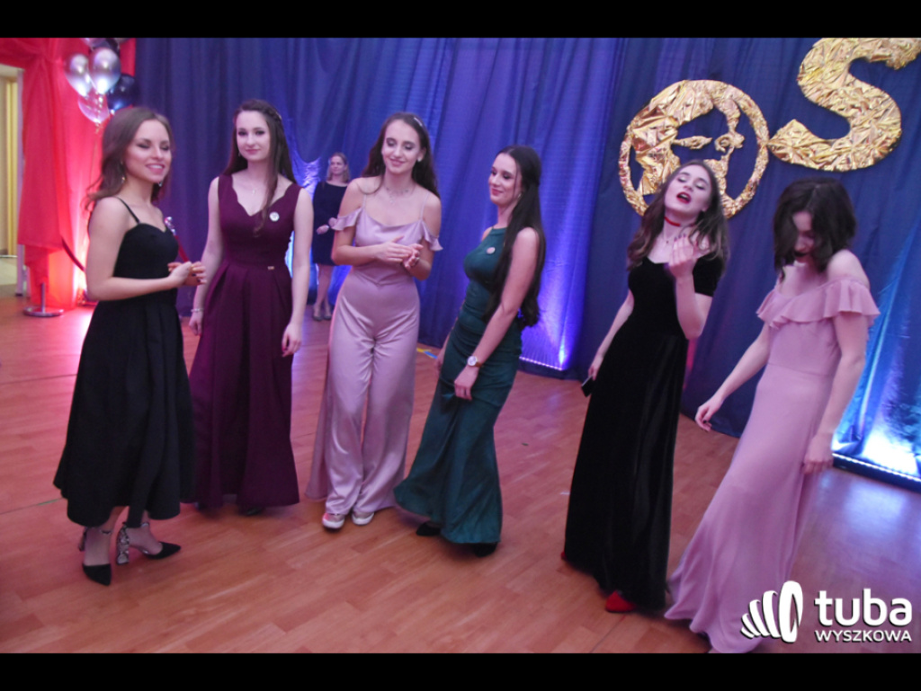 Na sto dni przed rozdaniem maturalnych Oskarów... Studniówka w I LO w Wyszkowie (video)