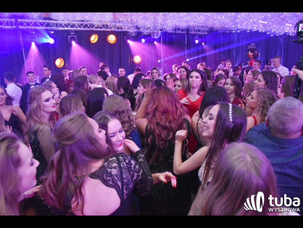 Na sto dni przed rozdaniem maturalnych Oskarów... Studniówka w I LO w Wyszkowie (video)