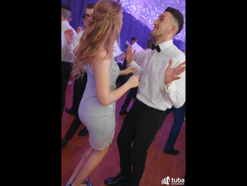 Na sto dni przed rozdaniem maturalnych Oskarów... Studniówka w I LO w Wyszkowie (video)