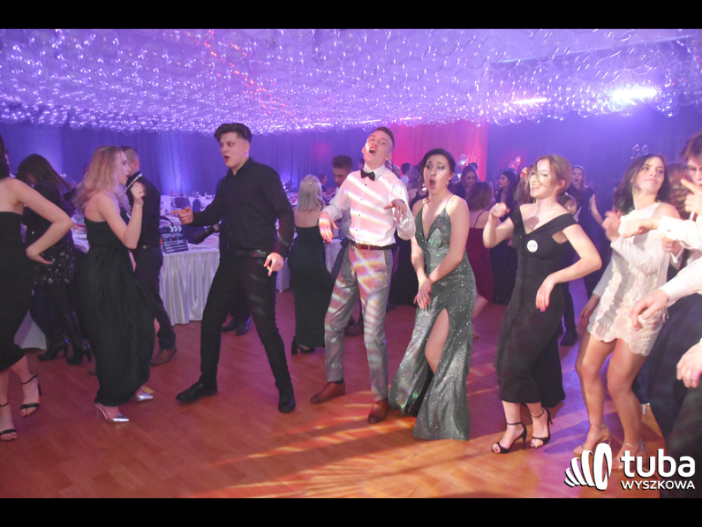 Na sto dni przed rozdaniem maturalnych Oskarów... Studniówka w I LO w Wyszkowie (video)