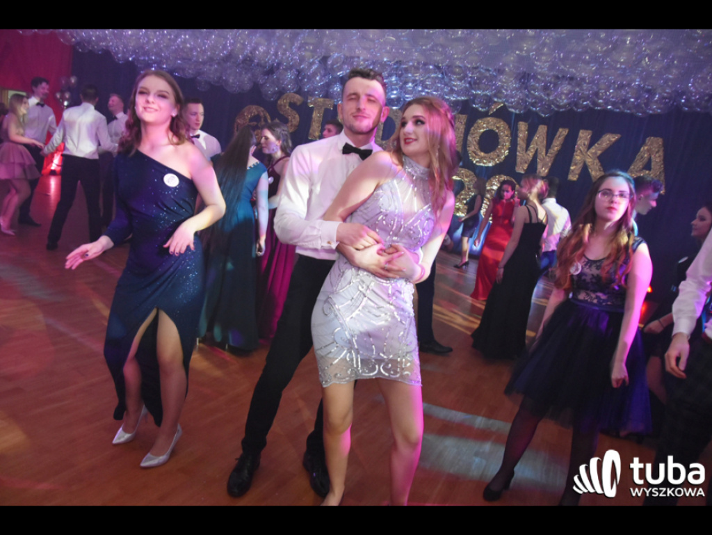 Na sto dni przed rozdaniem maturalnych Oskarów... Studniówka w I LO w Wyszkowie (video)