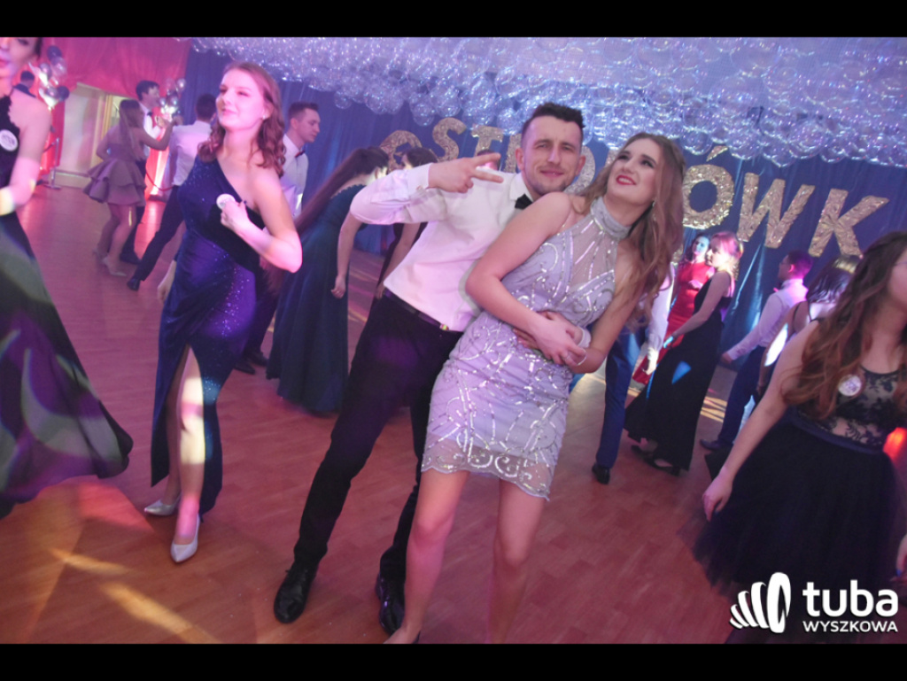 Na sto dni przed rozdaniem maturalnych Oskarów... Studniówka w I LO w Wyszkowie (video)