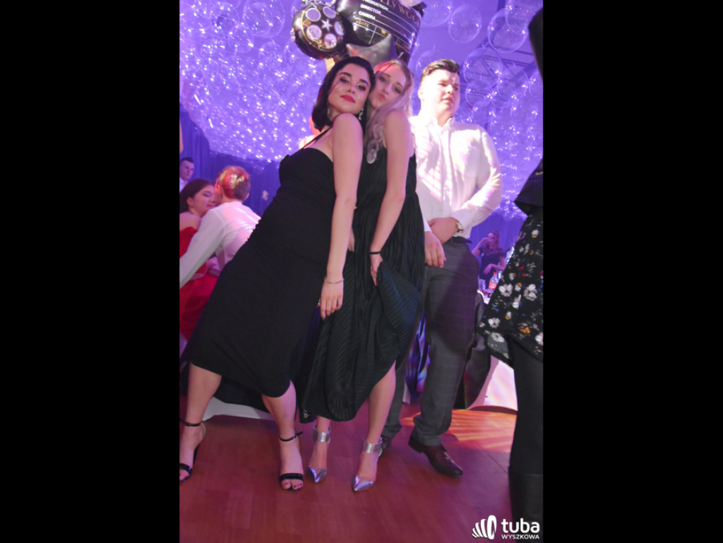 Na sto dni przed rozdaniem maturalnych Oskarów... Studniówka w I LO w Wyszkowie (video)