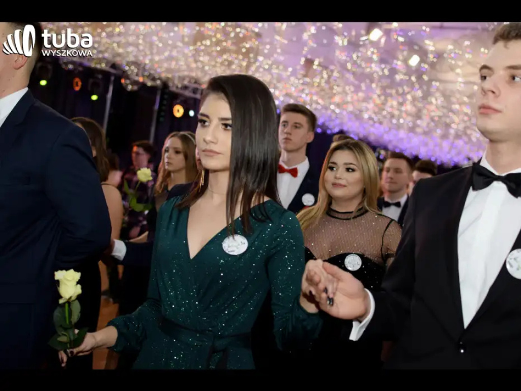 Na sto dni przed rozdaniem maturalnych Oskarów... Studniówka w I LO w Wyszkowie (video)