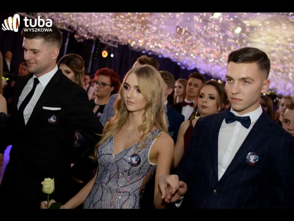 Na sto dni przed rozdaniem maturalnych Oskarów... Studniówka w I LO w Wyszkowie (video)