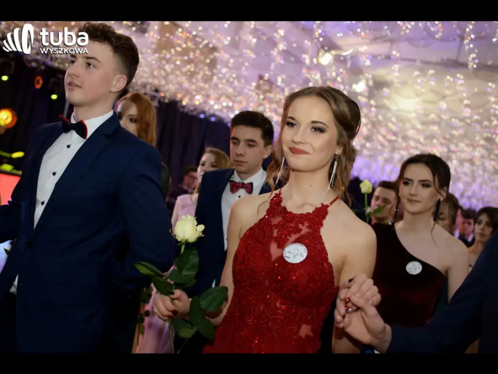Na sto dni przed rozdaniem maturalnych Oskarów... Studniówka w I LO w Wyszkowie (video)