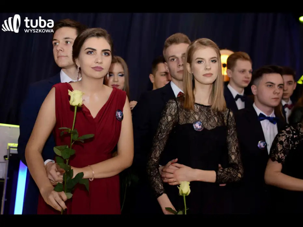 Na sto dni przed rozdaniem maturalnych Oskarów... Studniówka w I LO w Wyszkowie (video)
