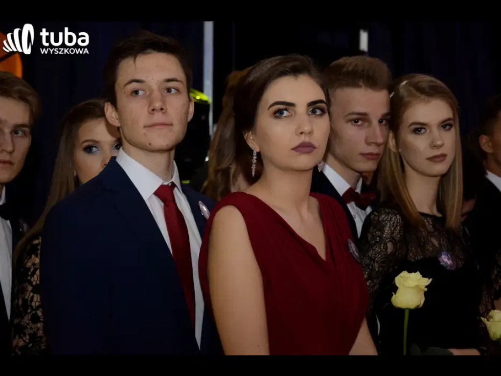 Na sto dni przed rozdaniem maturalnych Oskarów... Studniówka w I LO w Wyszkowie (video)
