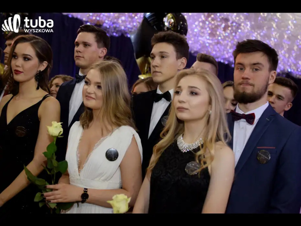 Na sto dni przed rozdaniem maturalnych Oskarów... Studniówka w I LO w Wyszkowie (video)