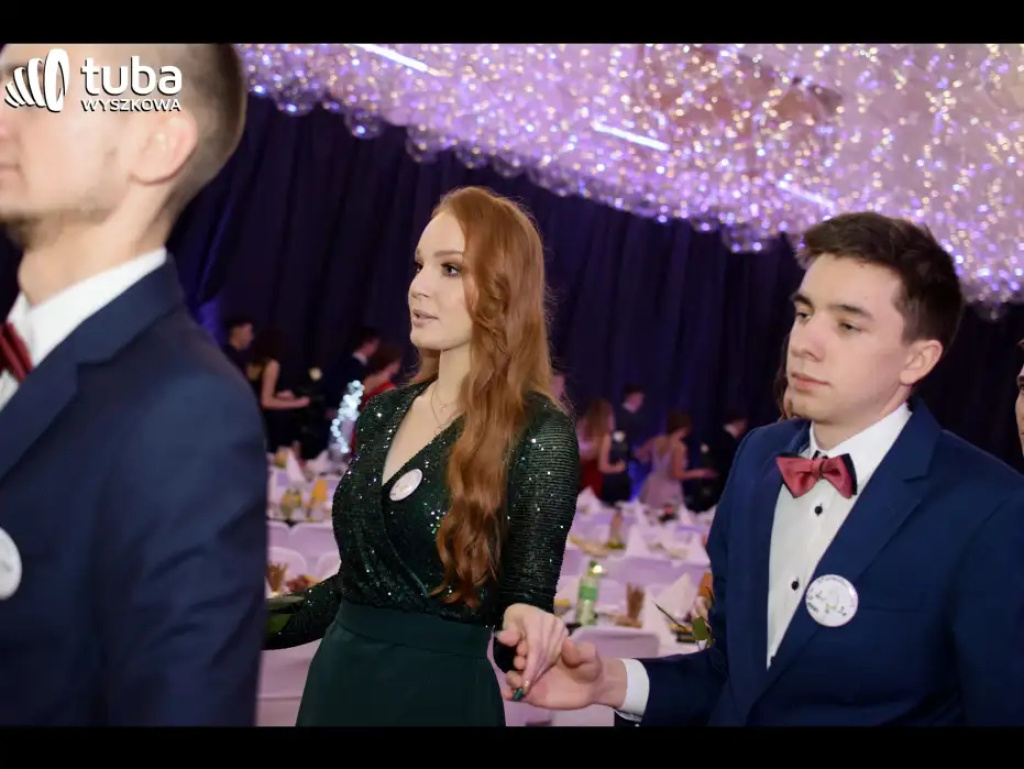 Na sto dni przed rozdaniem maturalnych Oskarów... Studniówka w I LO w Wyszkowie (video)