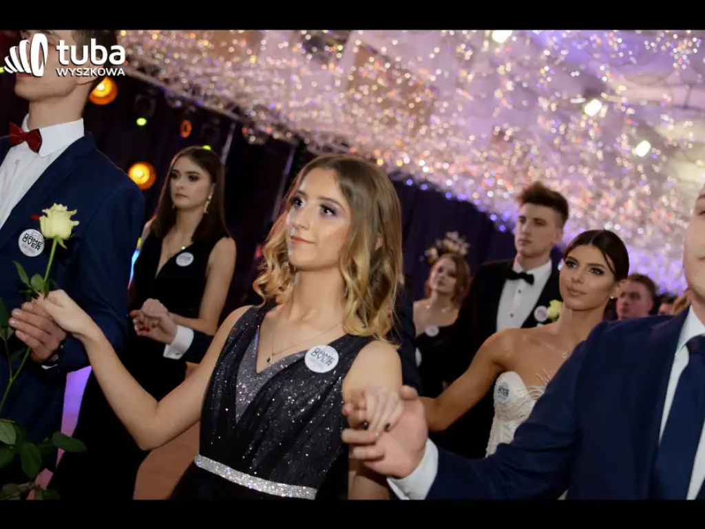 Na sto dni przed rozdaniem maturalnych Oskarów... Studniówka w I LO w Wyszkowie (video)