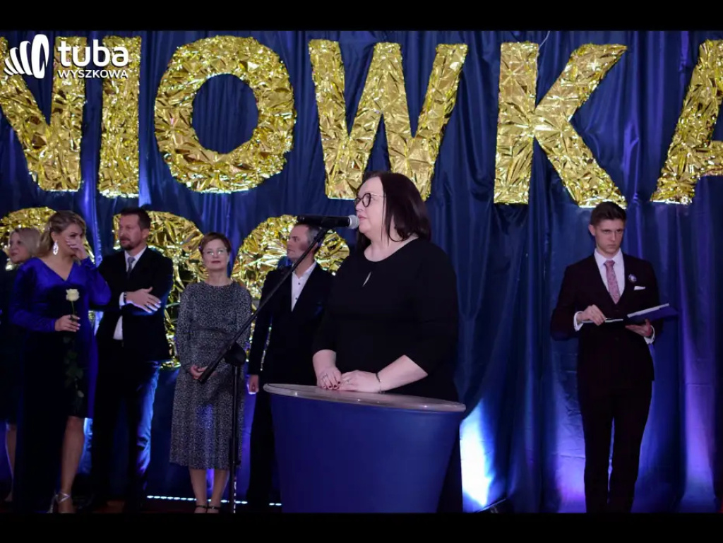 Na sto dni przed rozdaniem maturalnych Oskarów... Studniówka w I LO w Wyszkowie (video)